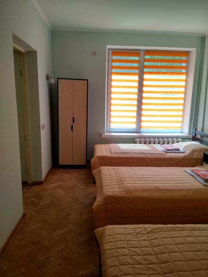 Hotel Tsentralnoho Budynku Khudozhnyka Kijów Zewnętrze zdjęcie