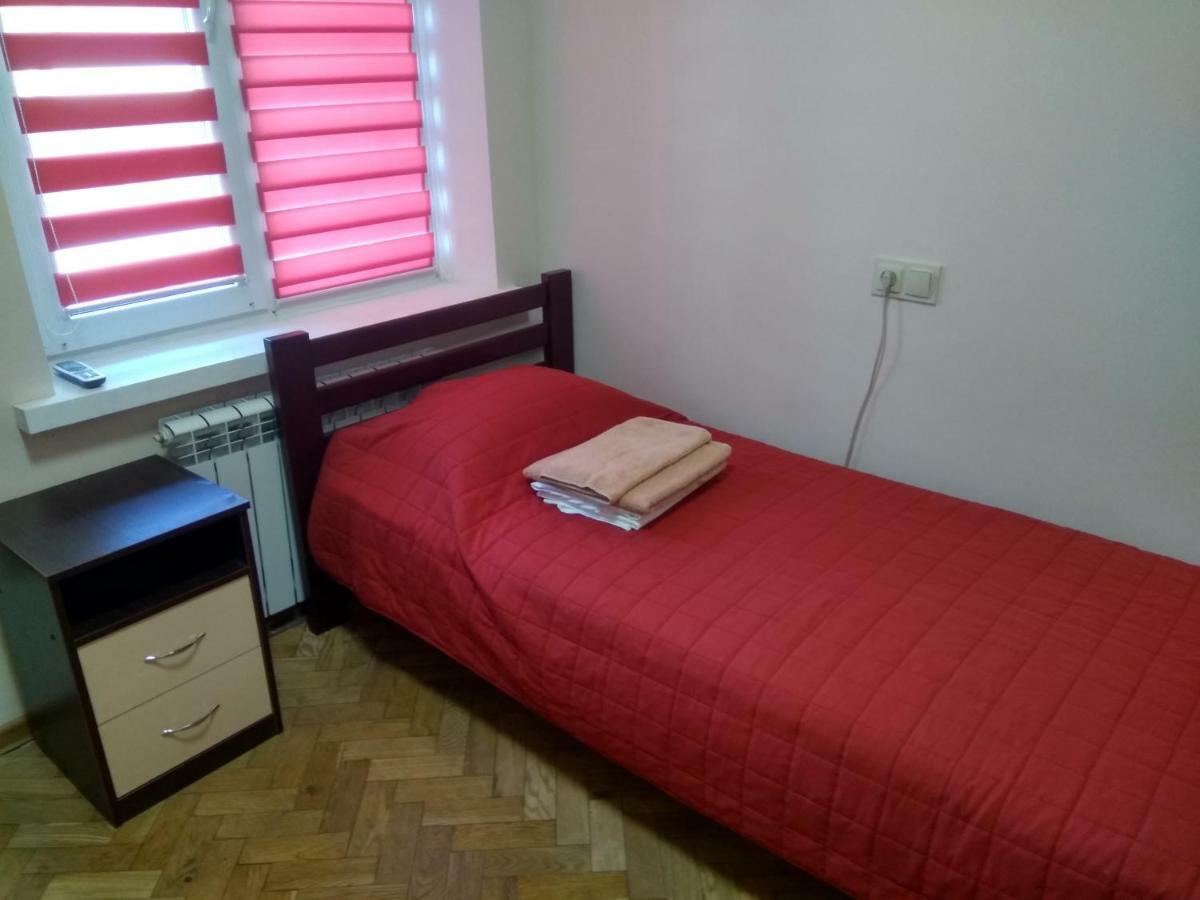 Hotel Tsentralnoho Budynku Khudozhnyka Kijów Zewnętrze zdjęcie